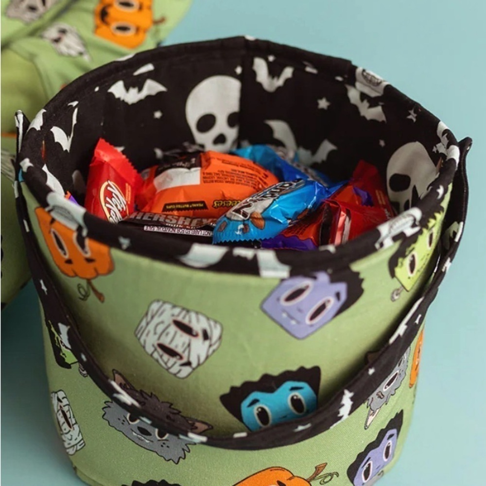 NEW IN PACKAGING POSH PEANUT Skelly Easter or Halloween Basket Fabric - Picture 4 of 8
